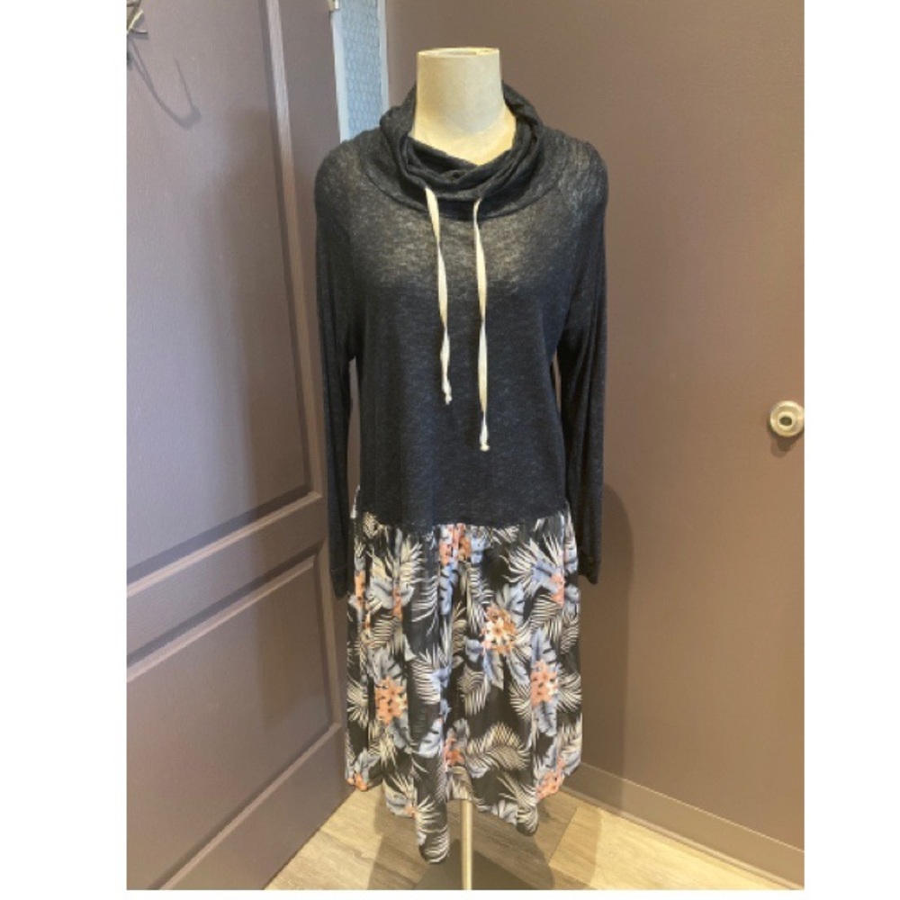 Cowl neck tunic